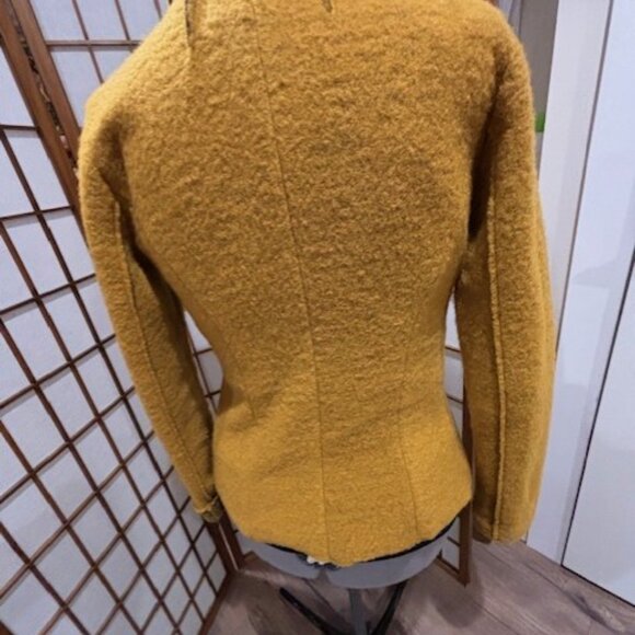 Fitted Sweater Blazer - Picture 4 of 9